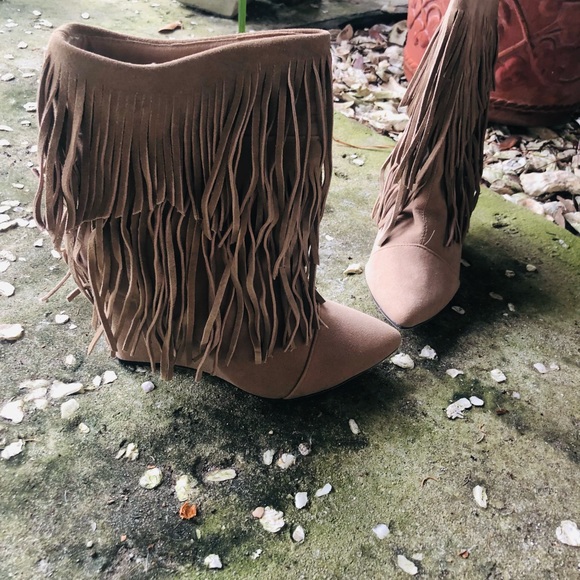 Wedge suede look fringe booties - Picture 2 of 3